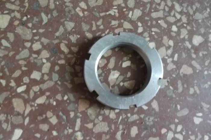 Гайки шлицевые для прессов ОГМ 1, 5- фото № 2