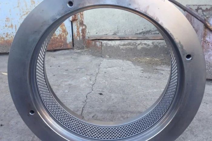 Кольцевые и плоские матрицы для прессов грануляторов любых марок и размеров- фото № 1