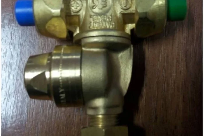 Форсунка до садового обприскувача ОПВ-2000 (Італія, бронза)- фото № 2