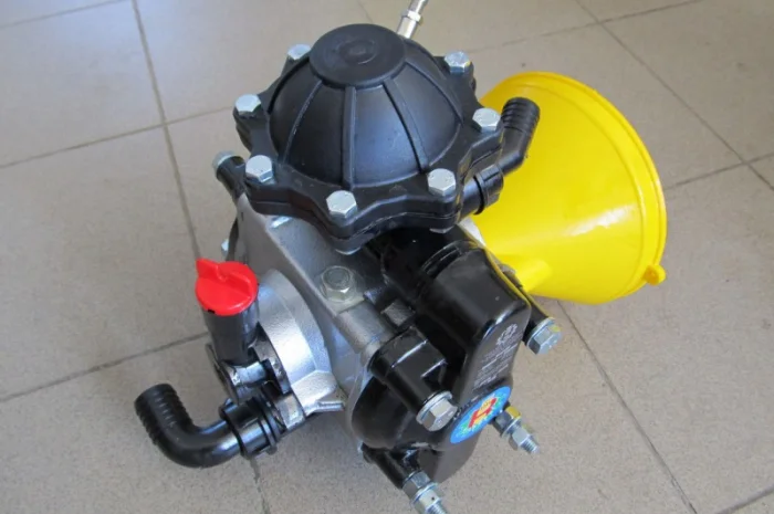 Насос опрыскивателя Biardzki 120- фото № 1