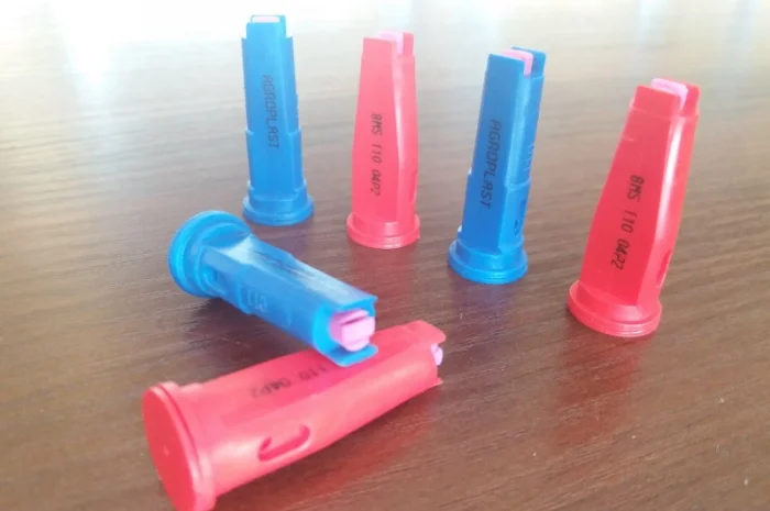 Двухструйный распылитель фирмы Agroplast- фото № 4