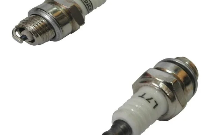 Свічка запалювання (L7T) мотокоси Китай 40/44, код 196927N- фото № 1