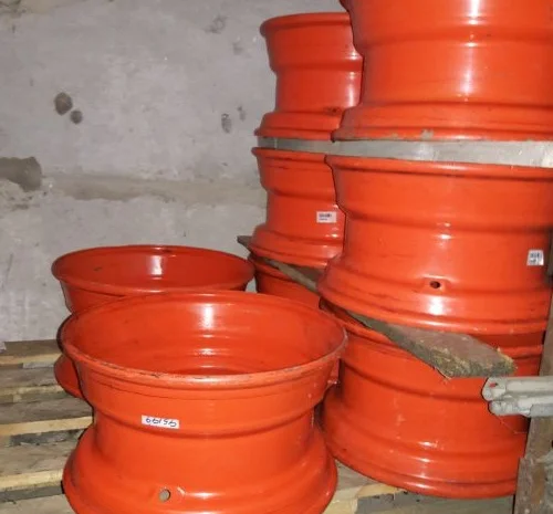 Колеса диски на Bobcat Jcb 3CX 4CX CAT Terex Volvo New Holland Case- фото № 1