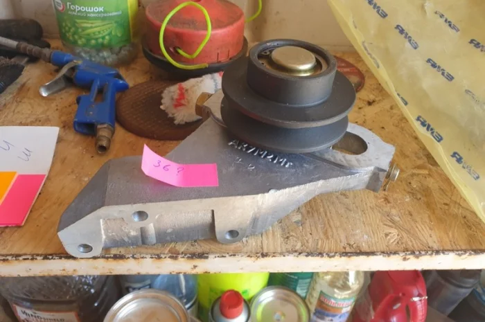 Устройство натяжное компрессора ЯМЗ (75110-3509300-000) 7511.3509300- фото № 1