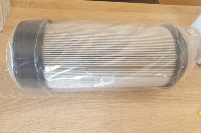 Елемент фільтра гідравлічного T7060/Puma 210- фото № 1