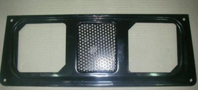 80-8401080 Решетка капота МТЗ (нижняя) под квадратные фары- фото № 3