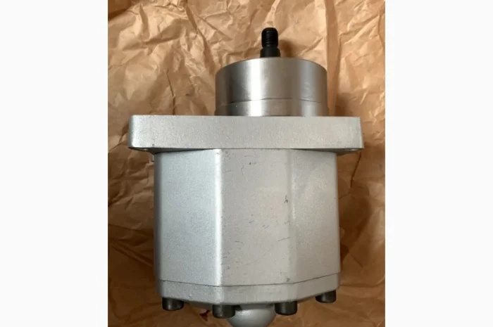 Насос U-16, UN 16 HR.33, U16 S.04, UN16S.04, UC16S.04, UD16S.04- фото № 3