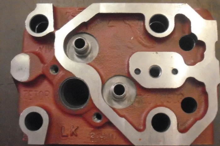 Головка блоку циліндрів ZETOR 4901, ZETOR 5201, ZETOR 5501, ZETOR 6901, ZETOR 7201- фото № 1
