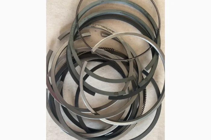 Кільця поршневі UNK-320- фото № 1