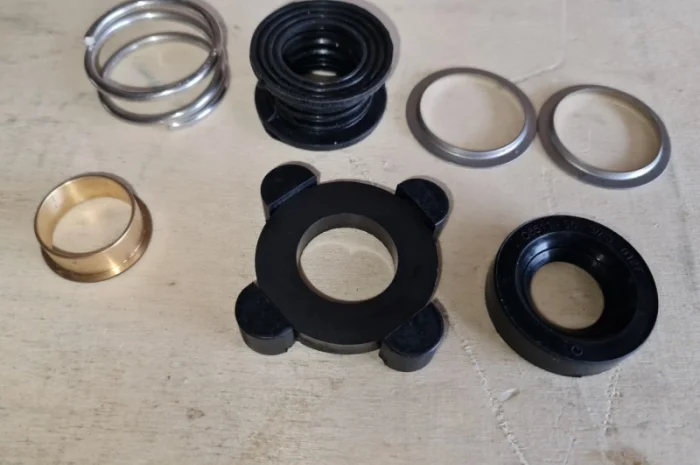 РЕМКОМПЛЕКТ водяного насоса 1Д6-1Д12, 3Д6-3Д12 в Харьков, Полтава, Сумы, Запорожье, Черкассы- фото № 20