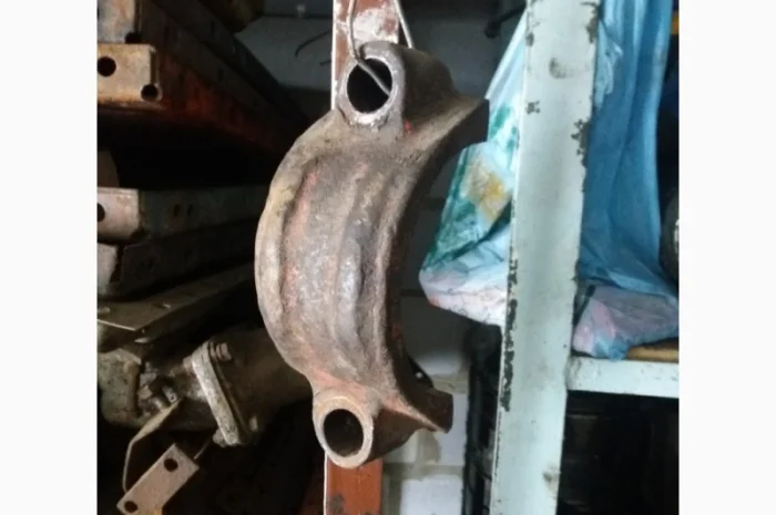 Бугель крепления зеднего моста ДТ-75- фото № 1