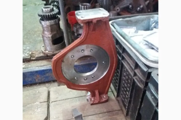 Опора двигателя ЮМЗ передняя под Д-243 (240-1001015-Б02)- фото № 1