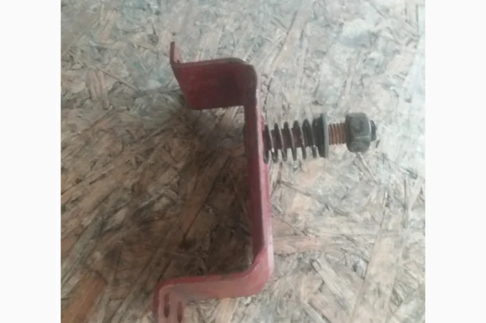 Опора радиатора МТЗ (70У-1301190/80)- фото № 2