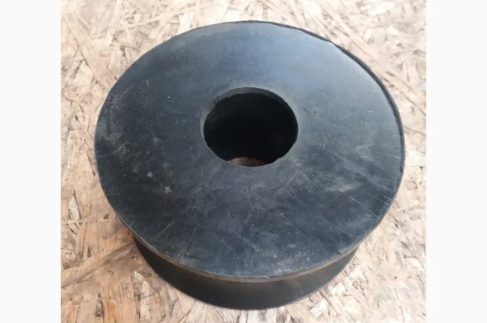 Резиновая вставка гидрокрюка, фаркопа Т-150, ХТЗ- фото № 1