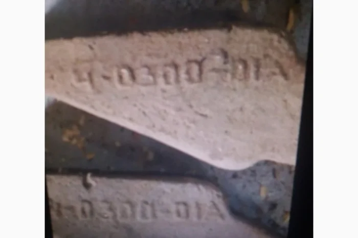 Зуб ковша экскаватора ЭО-3323, ЭО-3322 (4-0300-01А)- фото № 1