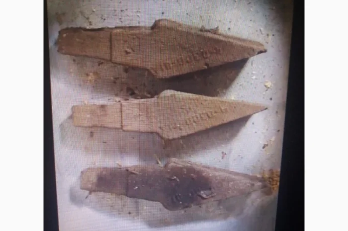 Зуб ковша экскаватора ЭО-3323, ЭО-3322 (4-0300-01А)- фото № 2