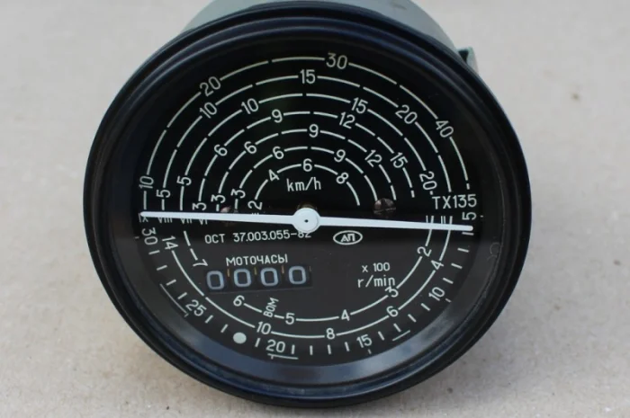 Тахоспидометр ТХ-135 МТЗ (ТХ-135-3813010)- фото № 1