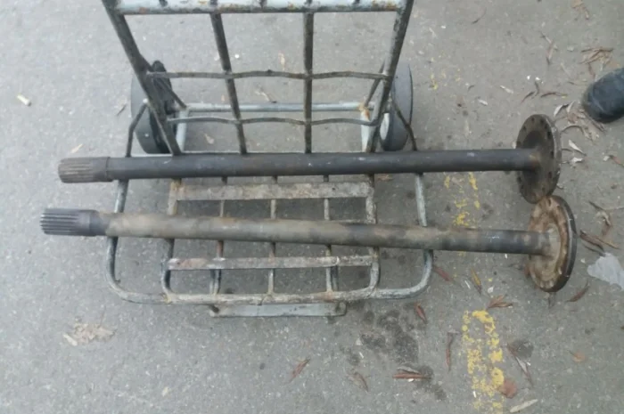 Полуось заднего моста ЗИЛ-130Г гипоидная L-1020, 20 шлицов- фото № 1