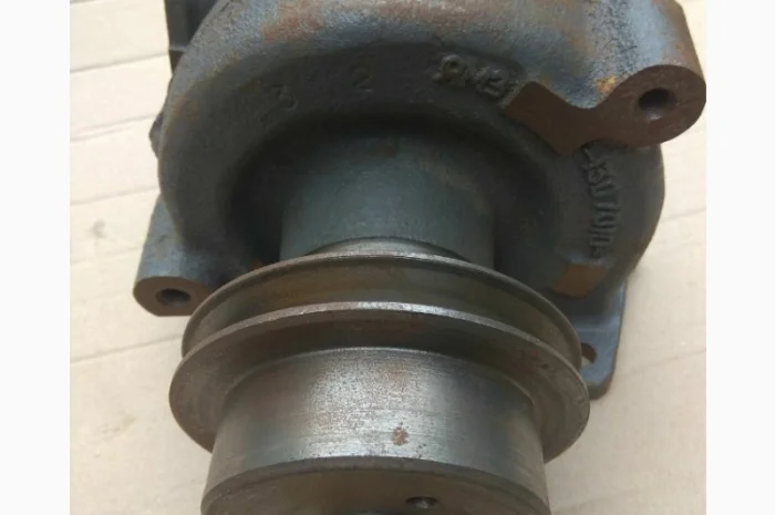 Насос водяний ЯМЗ, Т-150 236-1307010-Б1- фото № 1