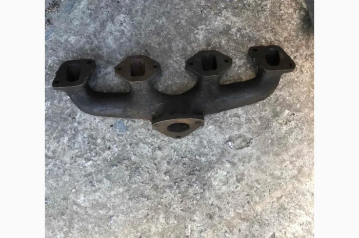 Коллектор выпускной ЮМЗ-6 под двигатель СМД- фото № 1