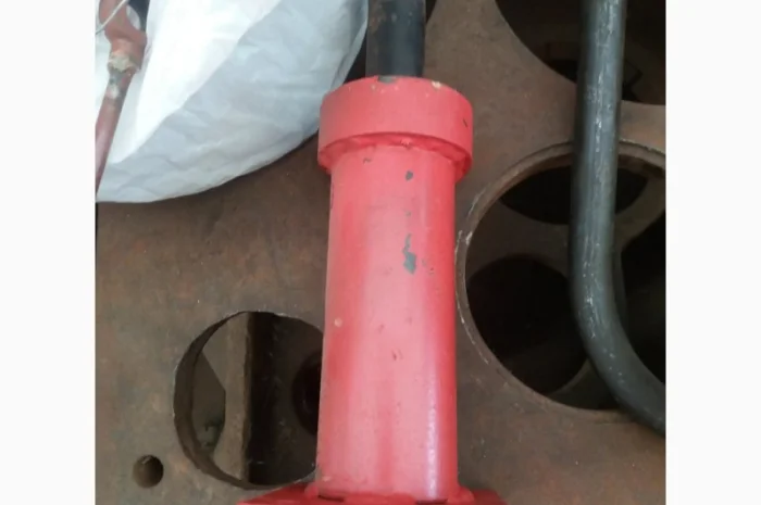 Стакан под насос дозатор ЮМЗ-6- фото № 1