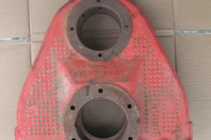 Корпус бортовой передачи Т-16, Т-25 (7.39.101-2А) правый- фото № 1