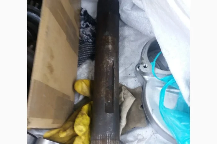 Вал навески МТЗ-50 (50-4605023) под шпонку- фото № 1