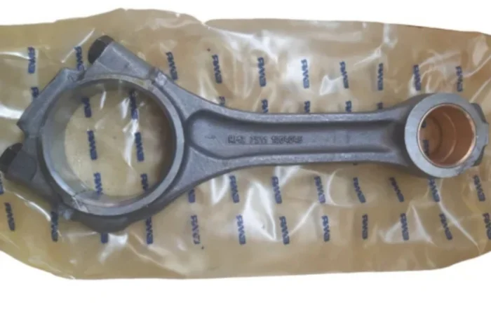 Шатун ЯМЗ-240, К-700, К-701, БЕЛАЗ (7511-1004045-20 )- фото № 1