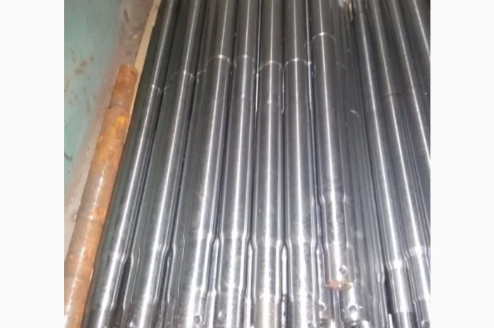 Вал навески нижний МТЗ (70-4605026)- фото № 1