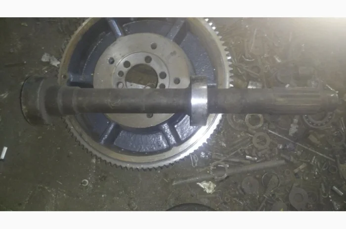 Вал муфты сцепления ХТЗ-121 под двигатель СМД-19 (16 шлицов)- фото № 1