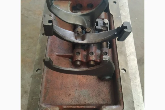 Крышка КПП ЗИЛ-130 в сборе (130-1702010-Б)- фото № 1