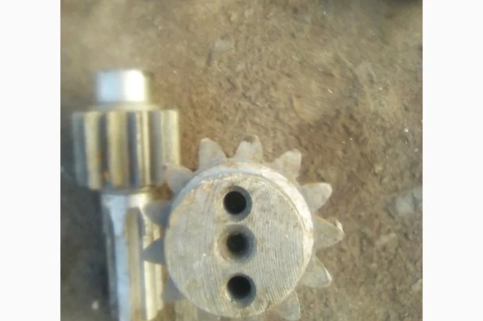 Шестерня ведущая бортовой Т-74 (54.39.403Б) малая цилиндричка- фото № 1