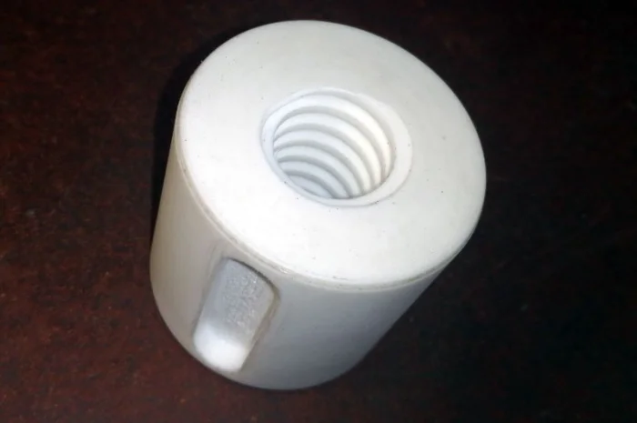 Пластиковые листы и трубы Zedex для втулок, вкладышей, направляющих, роликов- фото № 2