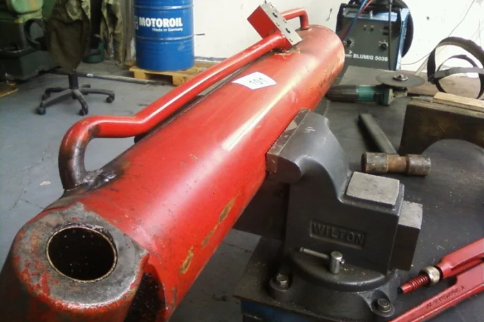 Ремонт гидроцилиндров погрузчиков Маниту(MANITOU), Терекс(Terex), Caterpillar, Volvo, Merlo- фото № 1