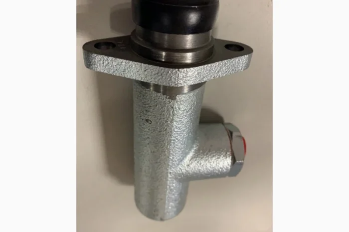 Головний гальмівний циліндр до трактора ZTS, ZETOR- фото № 2