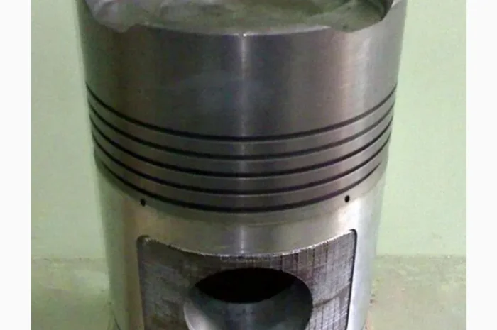 Поршень дизелей Д-50, Д-49, К6S310DR, 6ЧН21/21, 3Д6, 3Д12 в Киев, Львов, Днепр, Харьков, Одесса- фото № 1