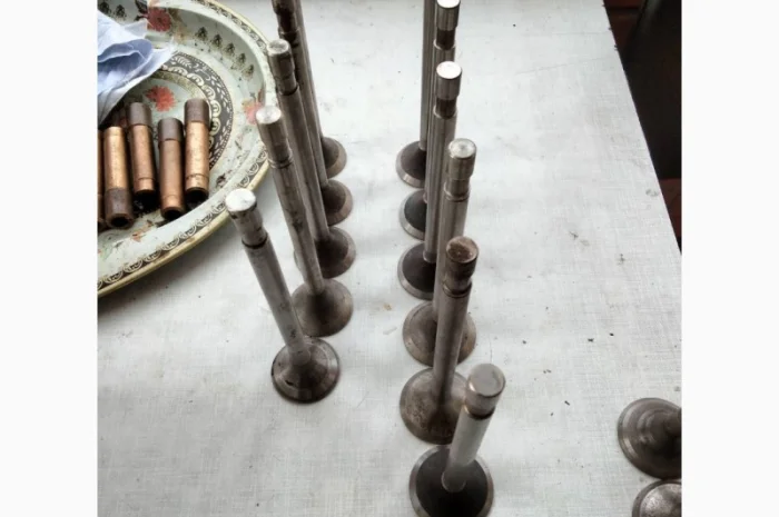 Клапана, направляющие дизелей 6Ч12/14 в Львов, Ужгород, Винница, Киев, Днепр, Сумы, Полтава, Луцк- фото № 1