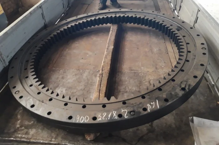 Запчасти на башенные краны в Киев / Житомир / Черкассы / Черновцы- фото № 7