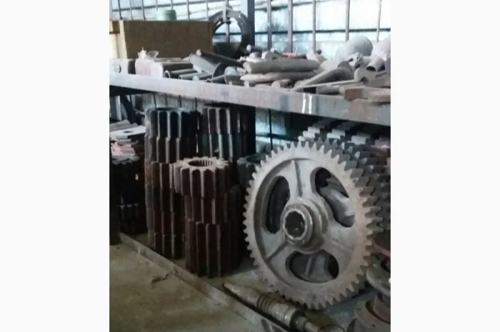 Запчасти на башенные краны в Киев / Житомир / Черкассы / Черновцы- фото № 8