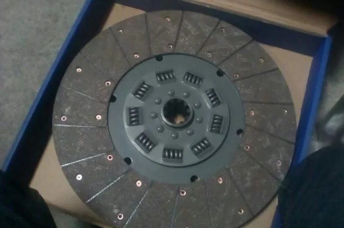 Комплект сцепления автокранов моделей Bumar, Fablok, Hydros, Famaba, Краян, Январец- фото № 3