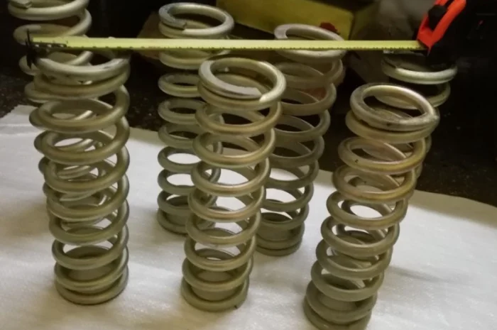 Пружина калёная. Под заказ. Применение - сельхоз. и спец. техника- фото № 2