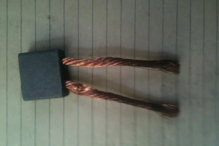 Щітки для стартерів вантажних автомобілів и тракторів- фото № 2