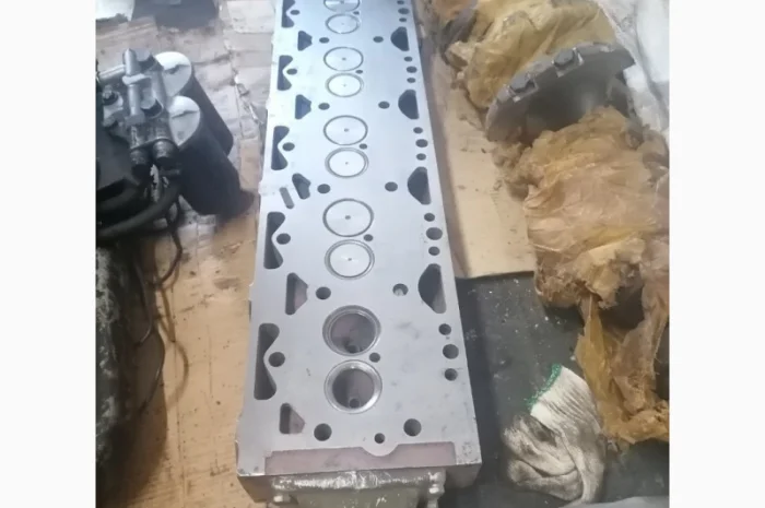 Головка блоку циліндрів TATRA UDS-114 на двигун Z8602- фото № 1