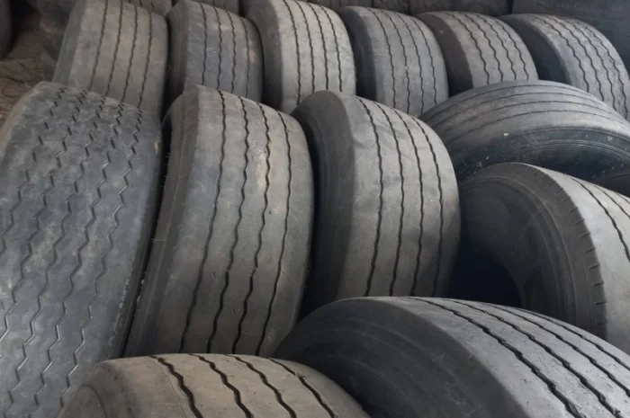 Бу шина 385/65R22.5 Bridgestone / Michelin (нарезка) прицеп- фото № 4