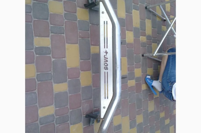 Комплект порогов LEXUS RX-300-350 фирма JAOS оригинал б/У- фото № 2