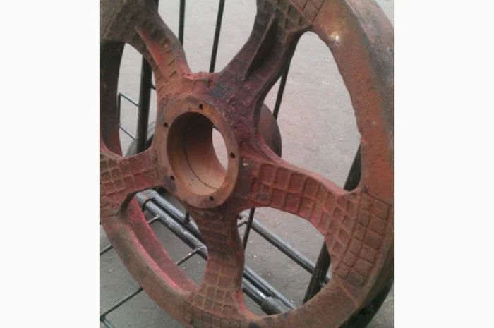 Колесо направляющее (ленивец) Т-150, ДТ-75- фото № 1