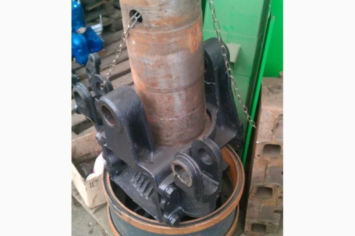 Корпус шарнира Т-150 (151.30.018-3) (пушка)- фото № 2