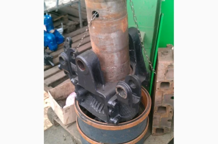 Корпус шарнира Т-150 (151.30.018-3) (пушка)- фото № 3