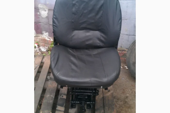 Сидение Т-150- фото № 1