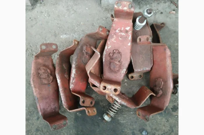 Кронштейн радиатора ЮМЗ- фото № 1